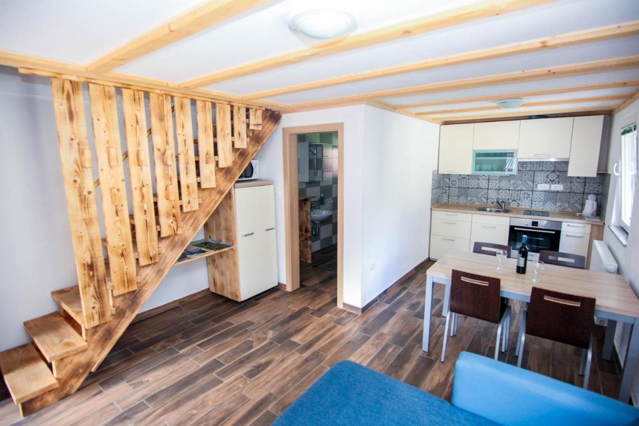 Apartmaji Pri Kozmavo - Little House Бохинь Экстерьер фото