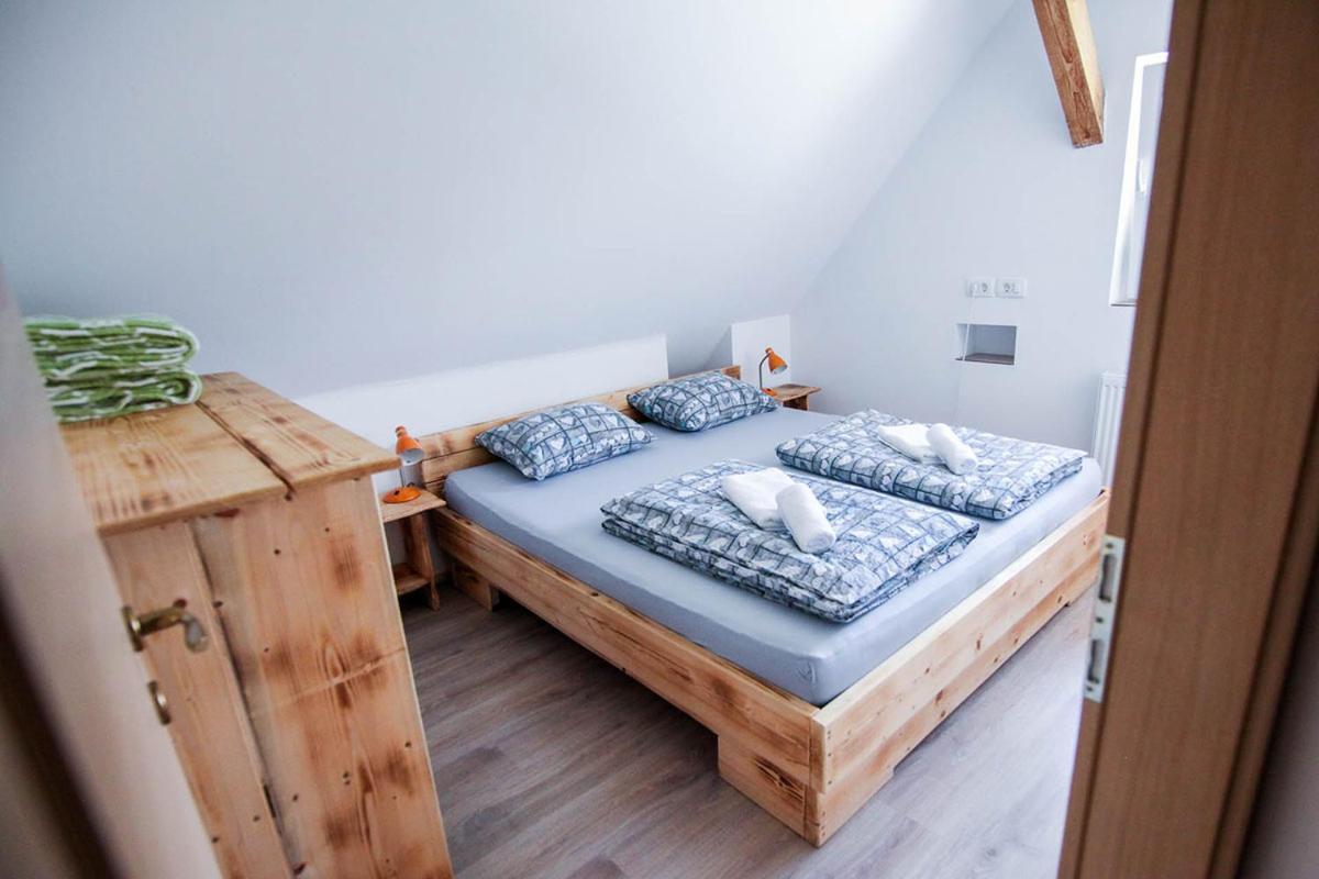 Apartmaji Pri Kozmavo - Little House Бохинь Экстерьер фото